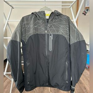 Men’s Burton snowboarding jacket